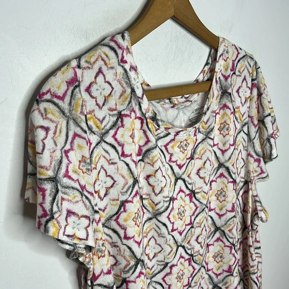 LANE BRYANT Floral Print Flutter Short Sleeve Top - Picture 3 of 8